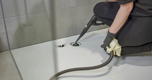 Dusche und Abfluss reinigen